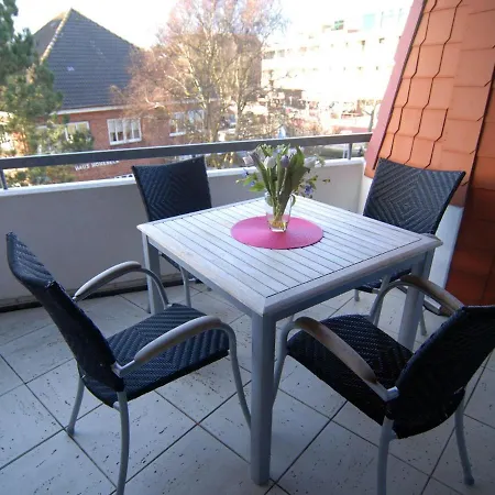 Apartamento Haus-pole-poppenspaeler-i-whg-06 *
